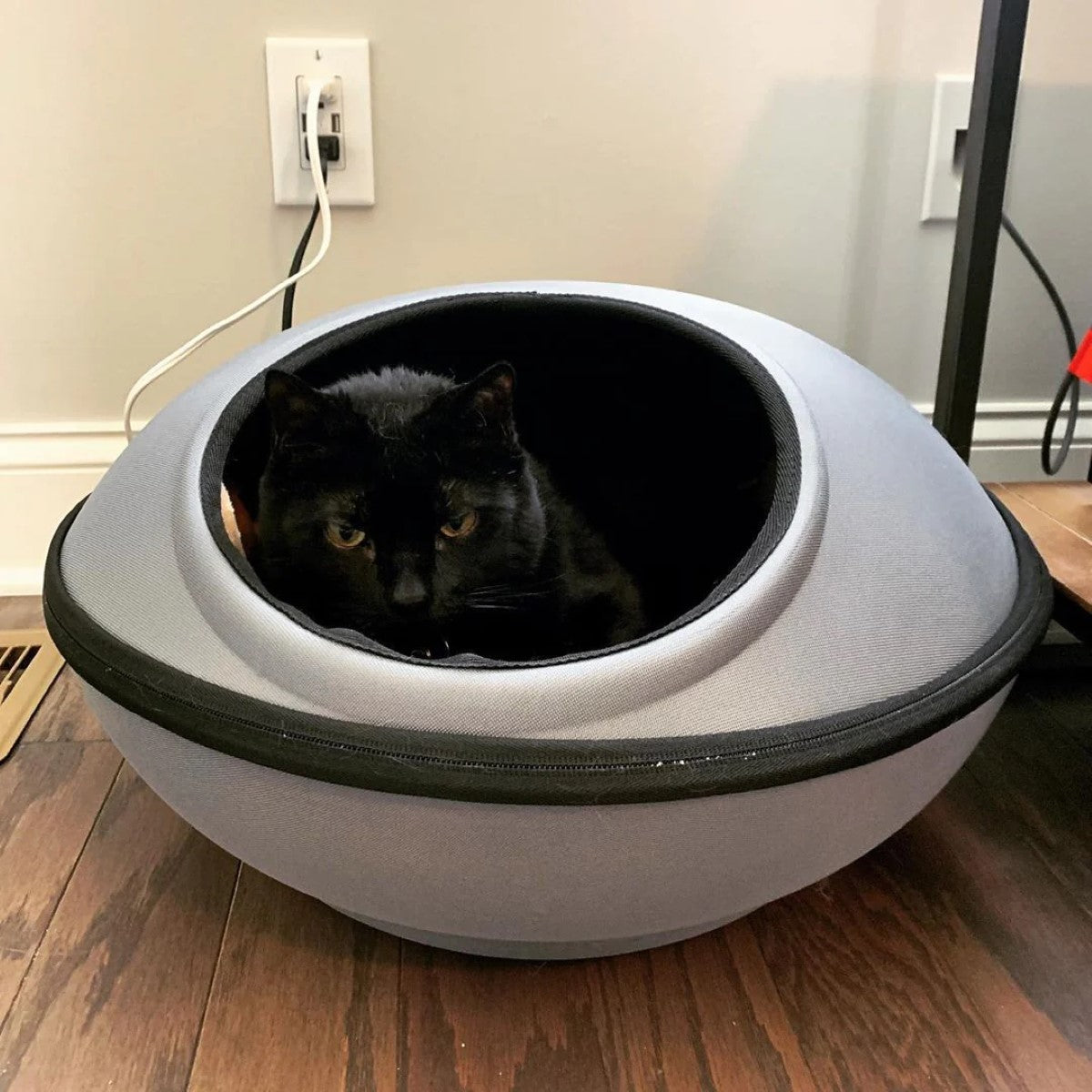 K&H Pet Products Mod Dream Pods Cat Bed (Heated & Unheated)