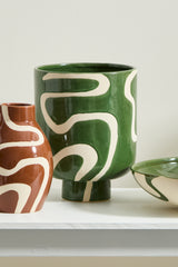 Curvature Glossy Matte Pot By Accent Decor