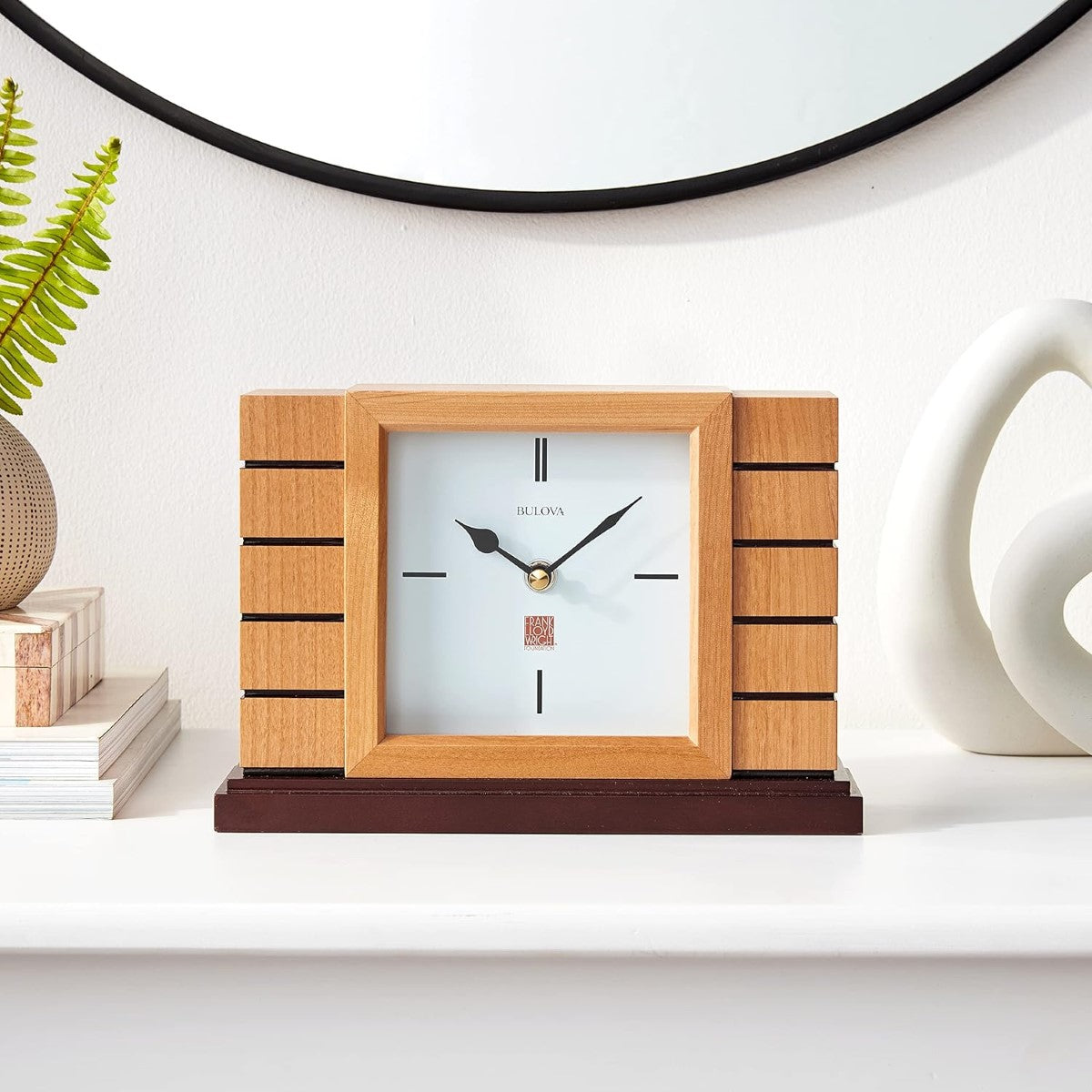 Bulova B1659 Usonian II Frank Lloyd Wright Tabletop Mantel Clock