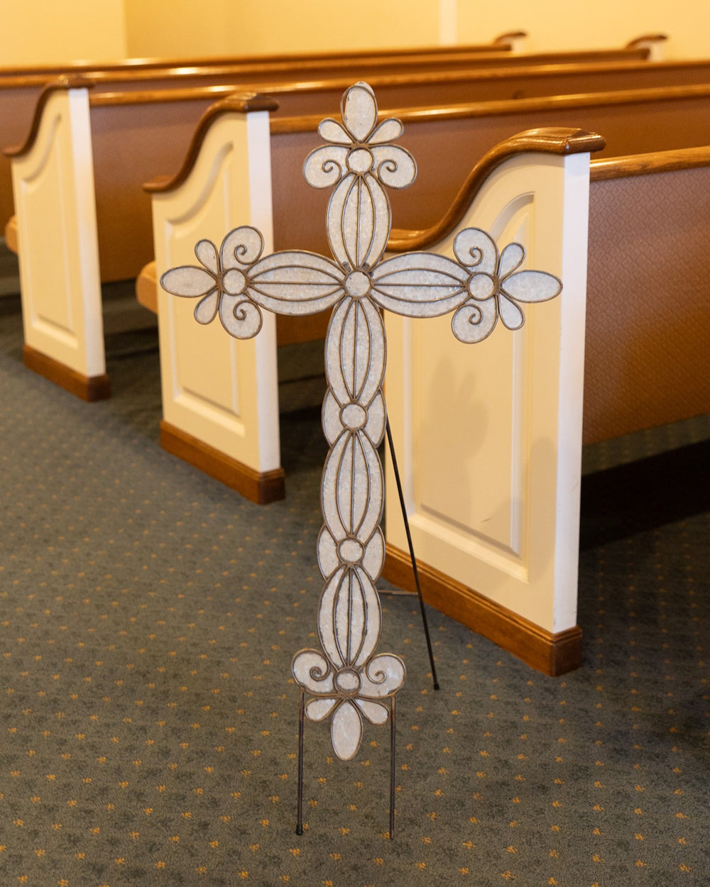 Metal Cross Easel Set